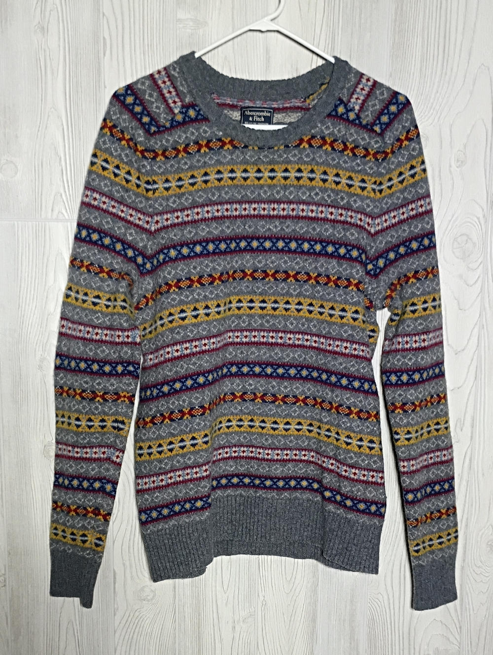Abercrombie & Fitch Gray Fair Isle Crewneck Sweater with Multi-Color Pattern
